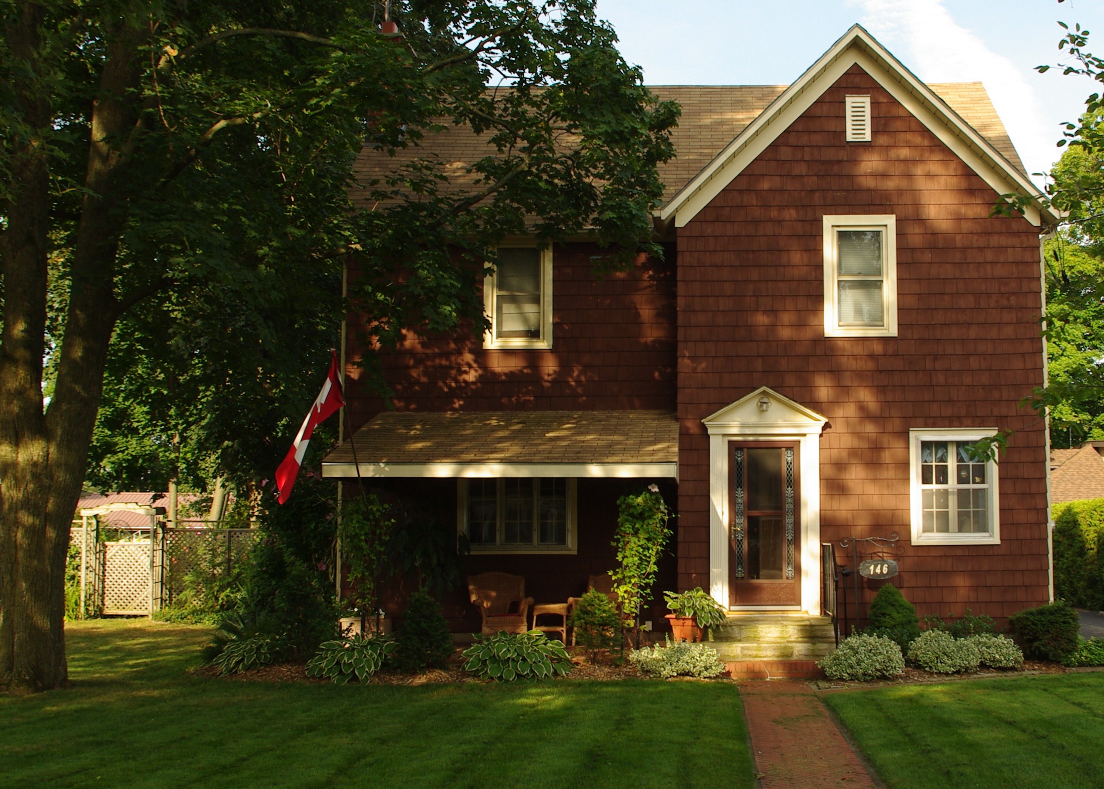030 Front of House.JPG